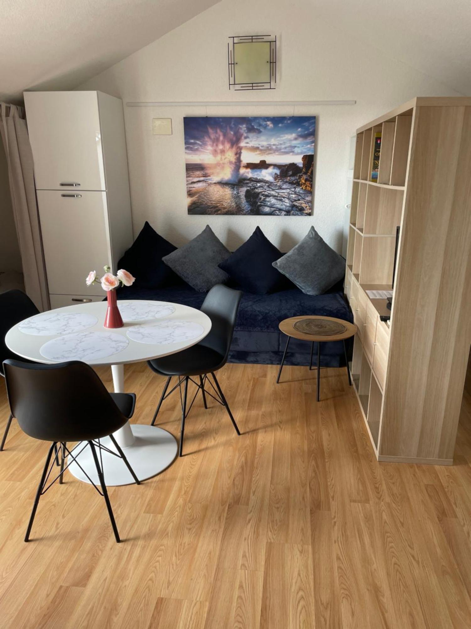 Casa Estancia Studio Apartment Njivice Buitenkant foto